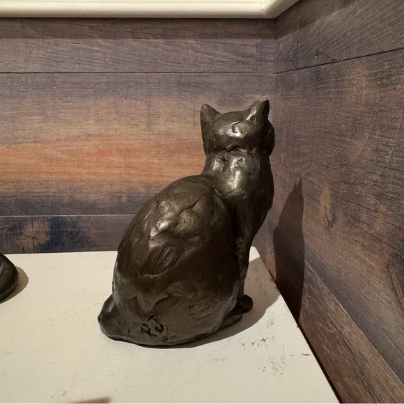Two FIRTH Sculptures YUM-YUM Cat Sitting & Tinkerbell Paul Jenkins Feline - Picture 4 of 12